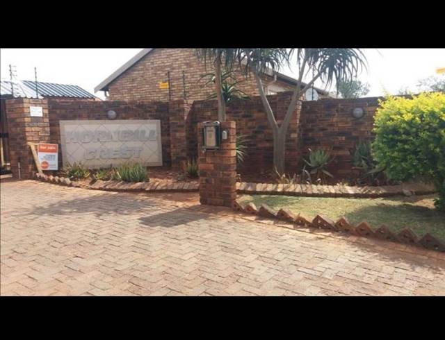 3 BEDROOM HOUSE FOR SALE IN THE ORCHARDS